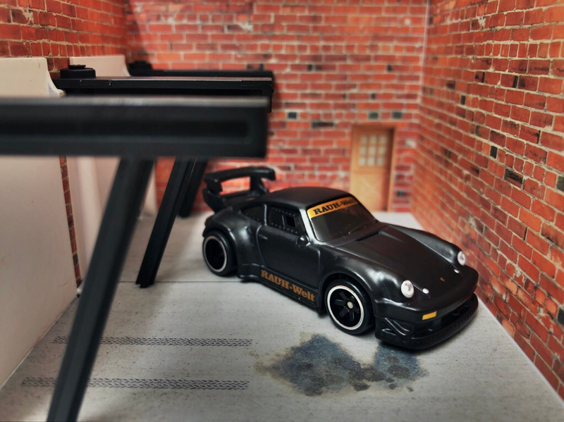 Illustration for article titled Custom raffle wins, plus some RWB love